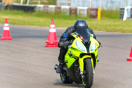 <div>National Drag Racing C’ship: Relentless Muddappa blazes to double in third round</div>
