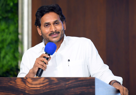 Jagan calls arrest of TV journalists an attack on freedom of press