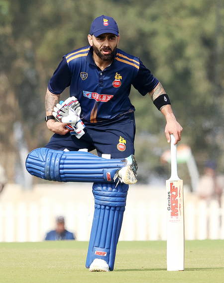 IND vs NZ: Virat Kohli receives grand welcome in Vadodara ahead of 1st ODI