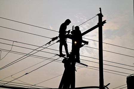 India’s power transmission network surpasses 5 lakh circuit kilometres: Govt