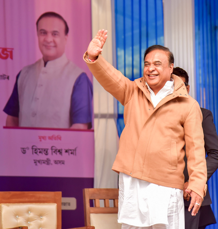 <div>CM Himanta Biswa Sarma slams Cong over ‘loss of cultural roots’ in Assam</div>