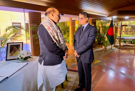 <div>Dhaka hails India’s initiative to take relations forward, but fails to contain hate crimes in Bangladesh</div>