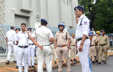 <div>After ED, now police attacked in Bengal’s Sandeshkhali</div>