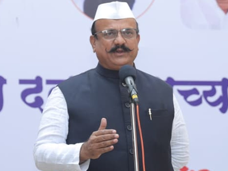 <div>SEC must act against Speaker Rahul Narwekar over ‘poll code violation’: Maha Cong</div>