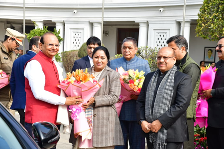 Winter Session: Delhi LG ticks off previous AAP govt for governance inertia