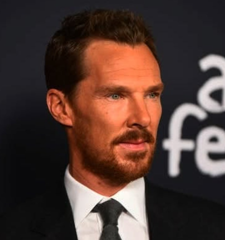 <div>Benedict Cumberbatch says ‘The Thing with Feathers’ explores the idea of male vulnerability</div>