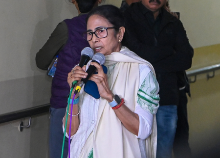 Should focus on doing her job instead of venting anger: JD(U) leader targets Bengal CM over ED raid protest