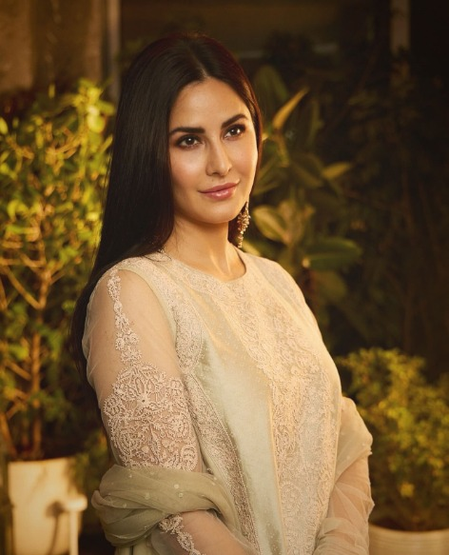 <div>Katrina Kaif wishes ‘ZNMD’ co-star Farhan Akhtar ‘love & light’ on his birthday</div>