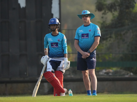 <div>WPL: ‘190 is chasable; we did not click with the bat ” says DC head coach Jonathan Batty after loss to MI</div>