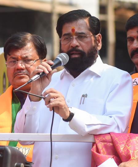The battle is not over: Shiv Sena (UBT) accuses Eknath Shinde of betraying Marathi people (Ld)