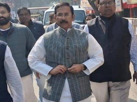 Bengal: Cong submits memorandum to CEO, alleges irregularities and harassment through SIR hearing notices