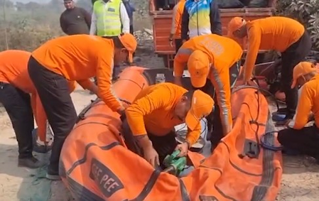 <div>NDRF reaches site as UP govt removes Noida Authority CEO over techie’s death; Congress calls it ‘murder’</div>