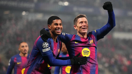 Barca win in Prague to set up thrilling last group games in Champions League
