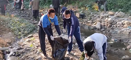 Proud to see youth conscious about cleanliness around them: PM Modi