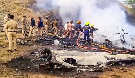 <div>‘No readback of landing clearance’, then flames: Baramati plane crash timeline</div>