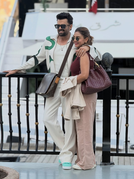 <div>Maniesh Paul promises ‘will irritate you forever’ on completing 19 years of marital bliss</div>