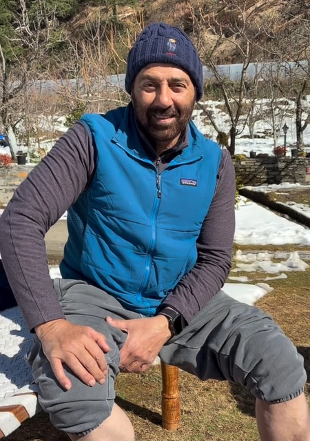 Sunny Deol thanks fans for making Border 2 a success, says ‘Awaaz Dilon Tak Pohochi’