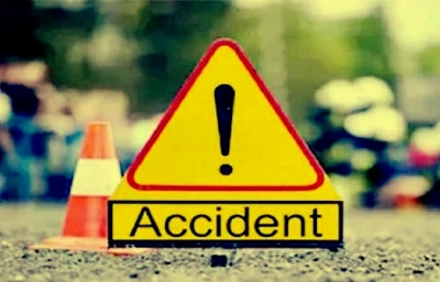 <div>Two killed as bus crashes into stationary truck in Gujarat’s Vadodara</div>