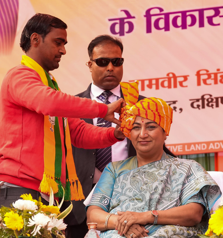 Delhi CM Rekha Gupta exposes AAP model of carrying out ‘development in ads’  