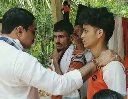 ‘Guru Beladingalu’ leader Padmaraj Poojary extends support to family after student’s unnatural death
