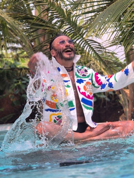 <div>Wife Aayesha Shroff wishes “Happppppiest birthday to the BEST of the BEST’ Jackie Shroff</div>