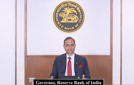 <div>IDFC Bank fraud: No systemic risk here, we’re watching developments, says RBI Governor</div>