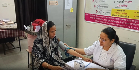 Special camp under PMSMA ensures comprehensive health check-ups for pregnant women in Burhanpur