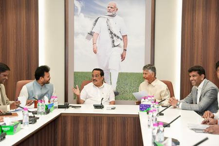 Andhra Pradesh CM presents Polavaram-Nallamala Sagar project proposals to Centre