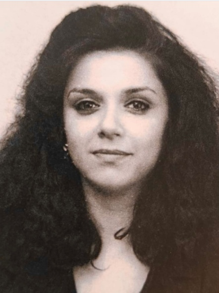 Lillete Dubey laughs at her ‘80s perm’ as she celebrates 35 years of theatre