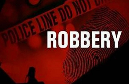 <div>Armed robbers loot cash, jewellery in Bihar’s Sitamarhi; hurl bombs to scare locals</div>