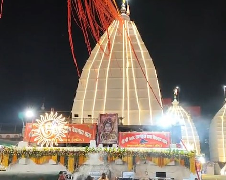 Massive devotee turnout at Shiva temples nationwide on Mahashivratri