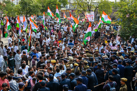 <div>Uproar in Rajasthan Assembly as Cong MLAs walk out over Bikaner minor’s rape-murder</div>