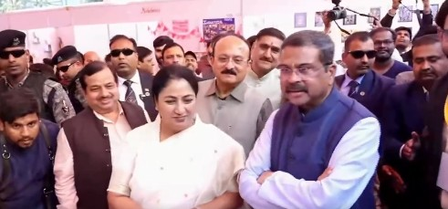 Dharmendra Pradhan, Delhi CM open CM-Shri School in Sarojini Nagar