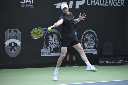 Ivashka stuns top seed Gomez; Shimizu, Gray, and Ajdukovic advance in Maha Open ATP Challenger