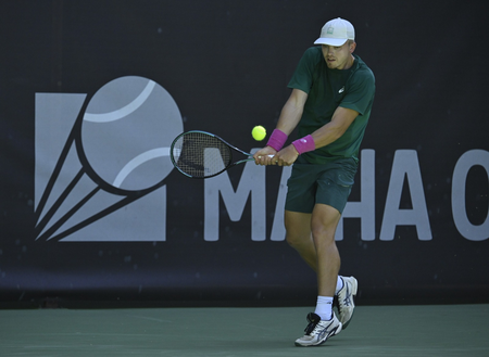 Maha Open ATP Challenger 75: Felix Gill knocks out Sumit Nagal in pre-quarters