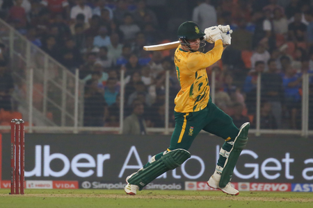 T20 WC: Bosch comes in as South Africa elect to bowl against New Zealand