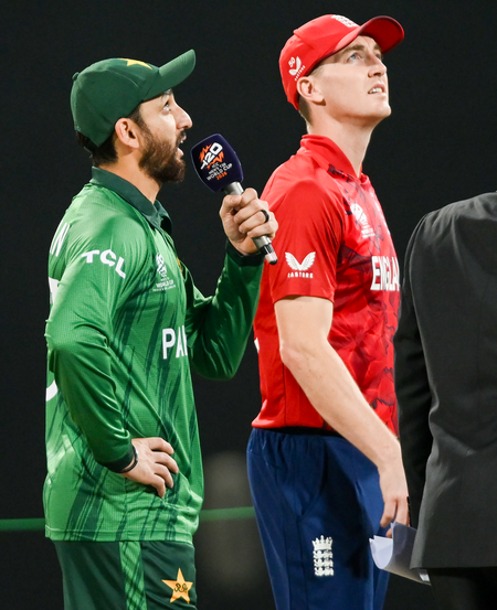 T20 WC: Afridi replaces Ashraf as Pakistan opt to bat vs England