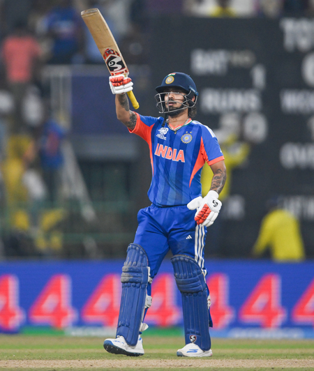 <div>T20 WC: Kishan’s sensational 77 takes India to 175/7, Ayub picks three for Pakistan</div>