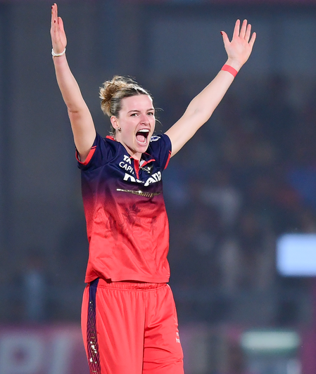 <div>WPL 2026: I’m just trying to take it all in and enjoy it, says Lauren Bell on title clash</div>