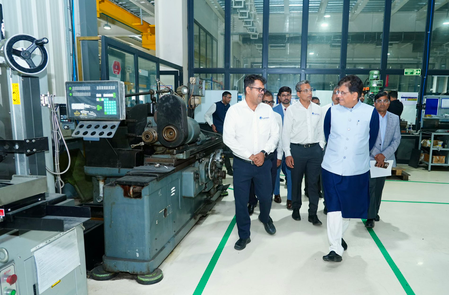 Exports from India’s SEZs surge 32 pc to Rs 11.70 lakh crore: Govt
