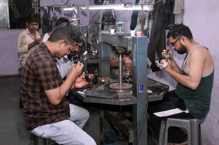 India’s industrial growth stands at 4.8 pc in Jan boosted by manufacturing, electricity sectors