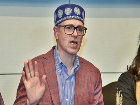 CM Omar interacts with civil society; offers prayers for victims of Iran strikes