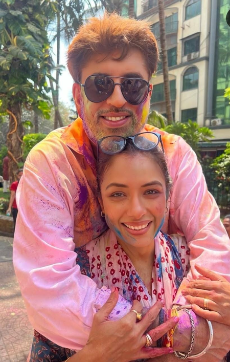 Rupali Ganguly gets drenched in ‘gulal’, says ‘toh aise hui humaari Happy Holi’