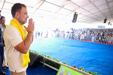Rahul Gandhi opens Kerala campaign for Cong with sharp attack on LDF–BJP ‘hidden pact’