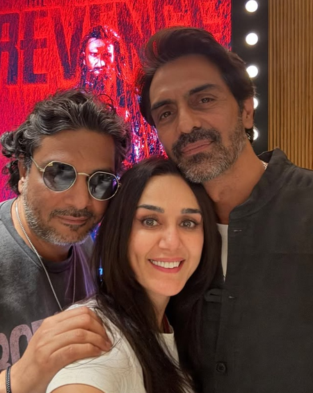 Preity Zinta meets Arjun Rampal at ‘Dhurandhar 2’ screening, marks ‘Dil Hai Tumharaa’ reunion