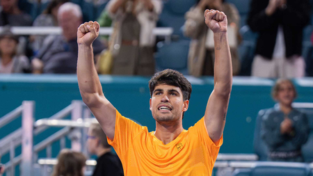 Miami Open: Alcaraz eases past Fonseca in first meeting with rising star
