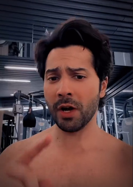 Varun Dhawan quips about ‘saas’ level ‘taanas’ from trainer during gym session
