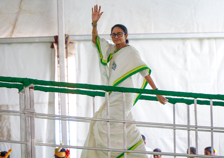 Bad weather delays CM Mamata’s Kolkata return; flight lands after holding pattern