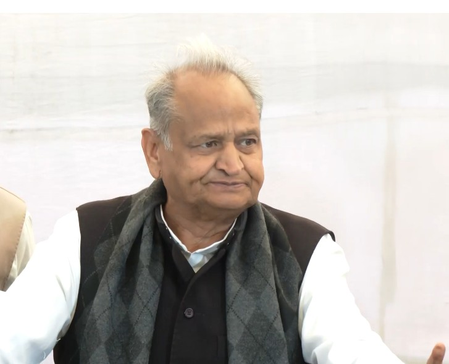 Ashok Gehlot targets Centre over global crisis, criticises EAM Jaishankar for Pak ‘Dalal’ remark