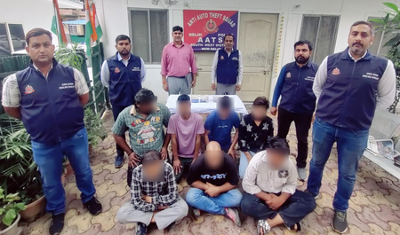Delhi Police bust illegal gambling racket near railway line, seven arrested